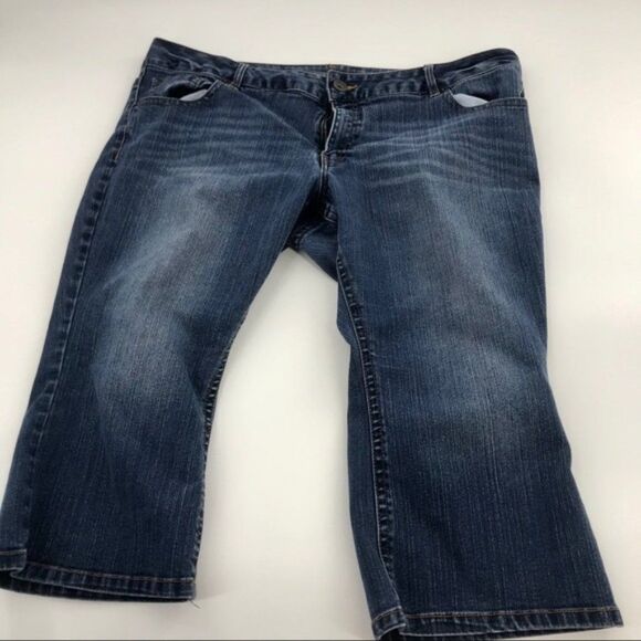 Revolution by Ricki's Denim Crop Plus 36/20 EUC - Picture 2 of 7